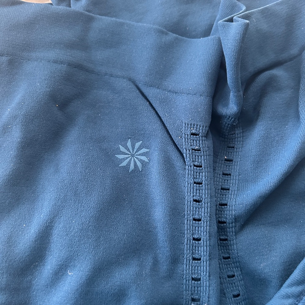 Athleta foothill top - Picture 5 of 5
